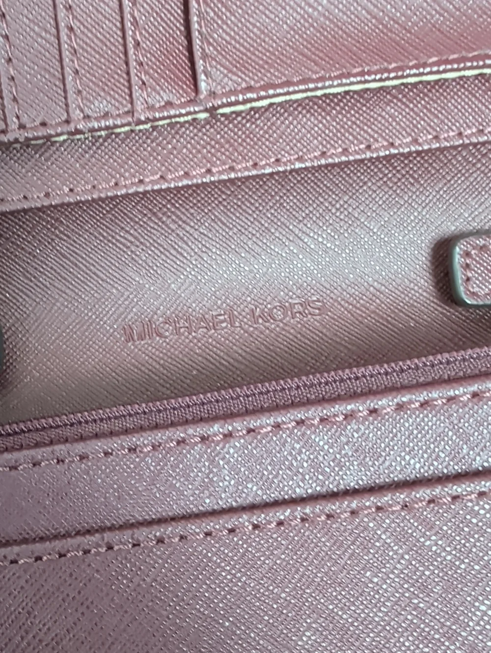 MICHAEL KORS Women's Crossbody Wallet - Burgundy